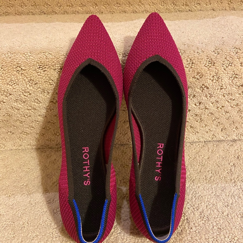 Rothy’s size 9 in Bright Magenta